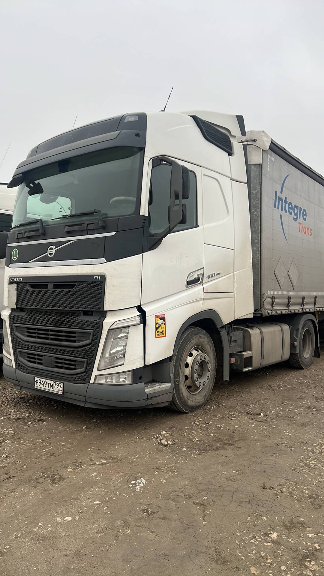 Volvo FH 460 4x2 (FH Globetrotter),  412 619 км, 2021 года в лизинг