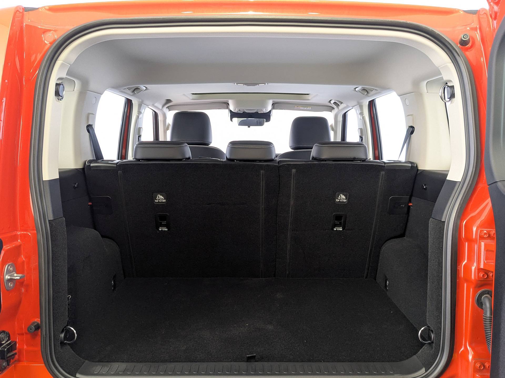 Tank 300 City Adventure 2.0 8AT 4WD