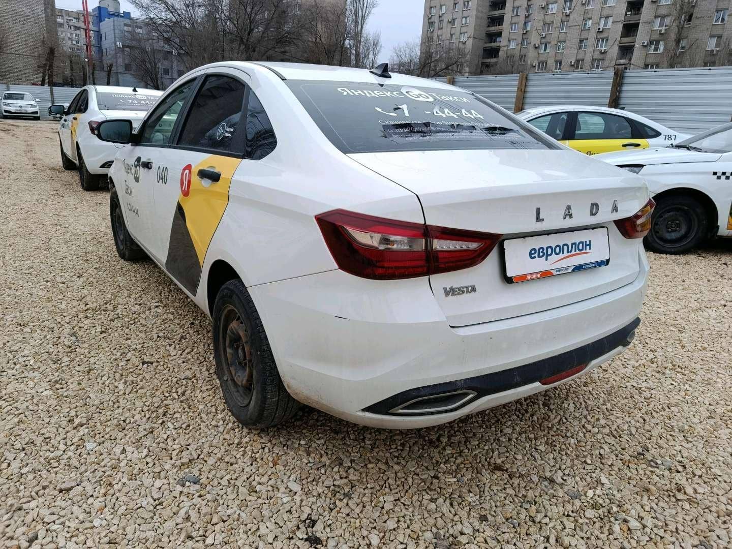 Lada Vesta седан,  136 646 км, 2023 года в лизинг