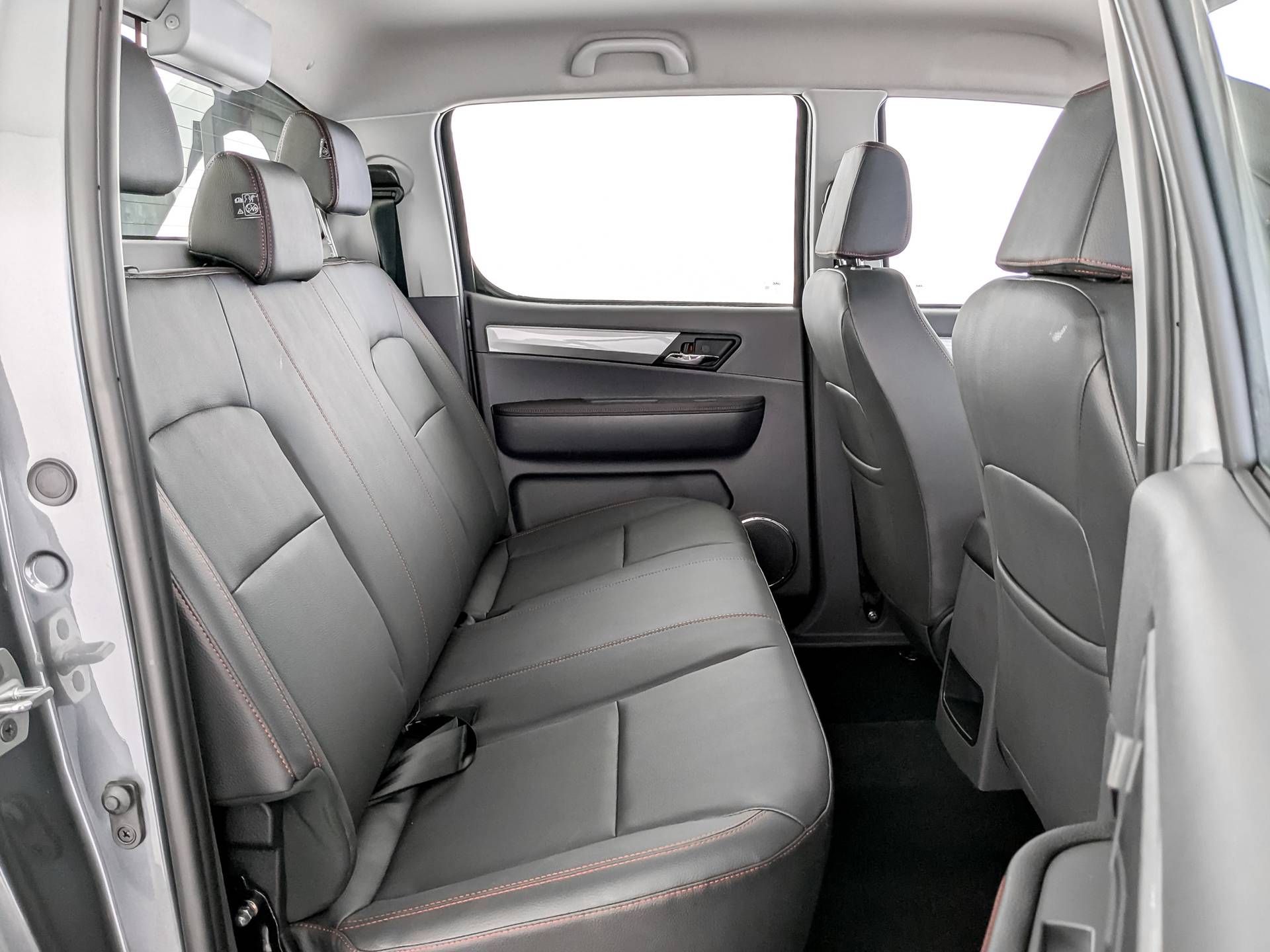 Sollers ST6 Comfort 2.0d MT 4WD
