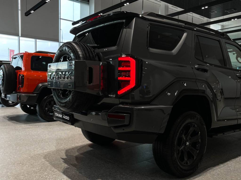 Tank 400 2.0T AT 4WD Premium