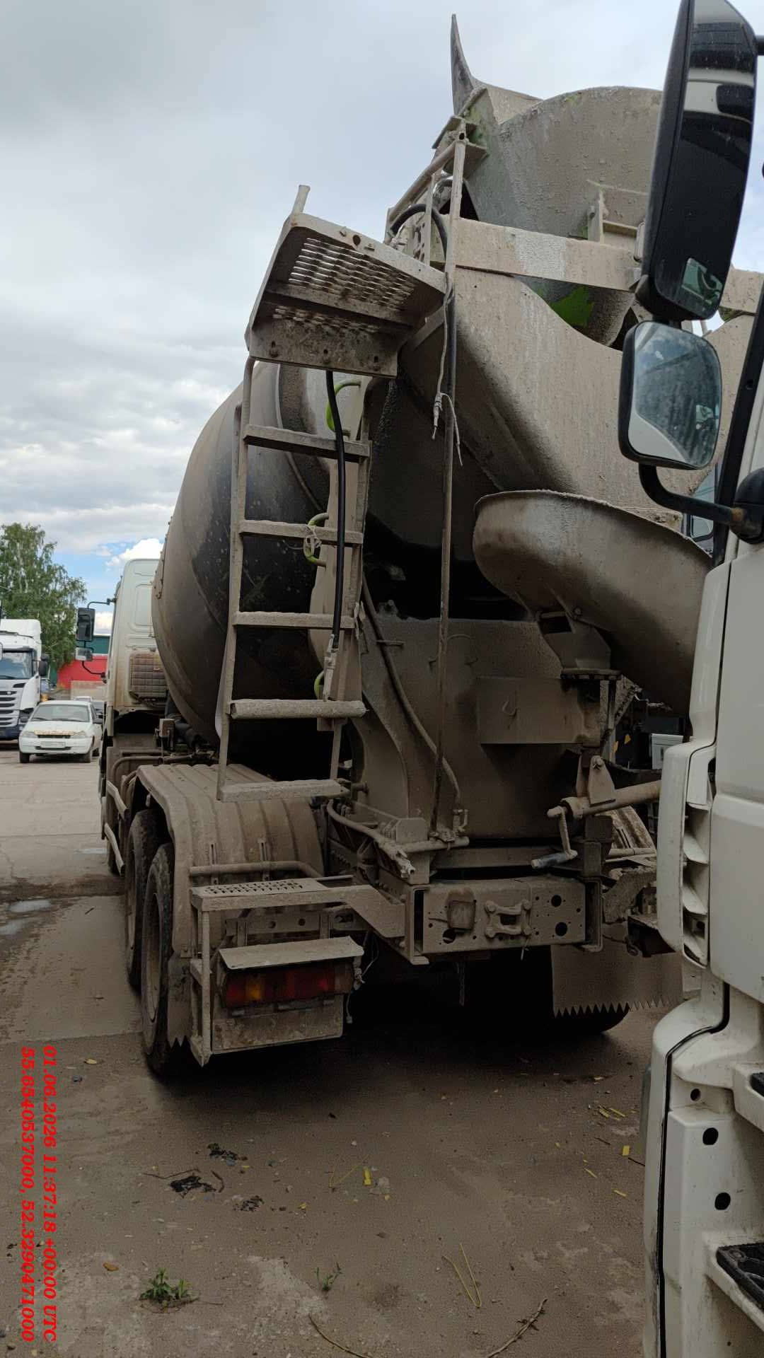 HOWO ZZ5327GJBN3847E 6х4,  63 633 км, 2022 года в лизинг