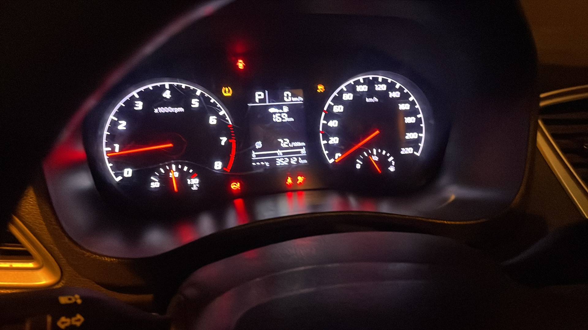 Solaris HS,  352 121 км, 2024 года в лизинг