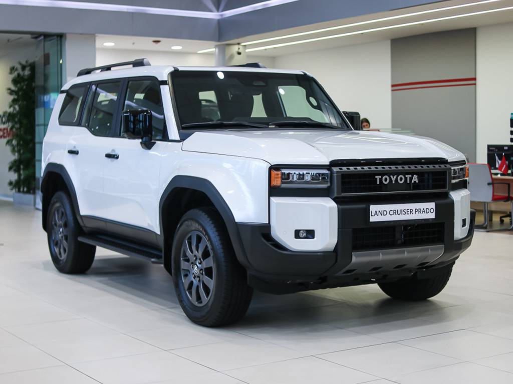 Toyota Land Cruiser Prado VX 2.4 AT