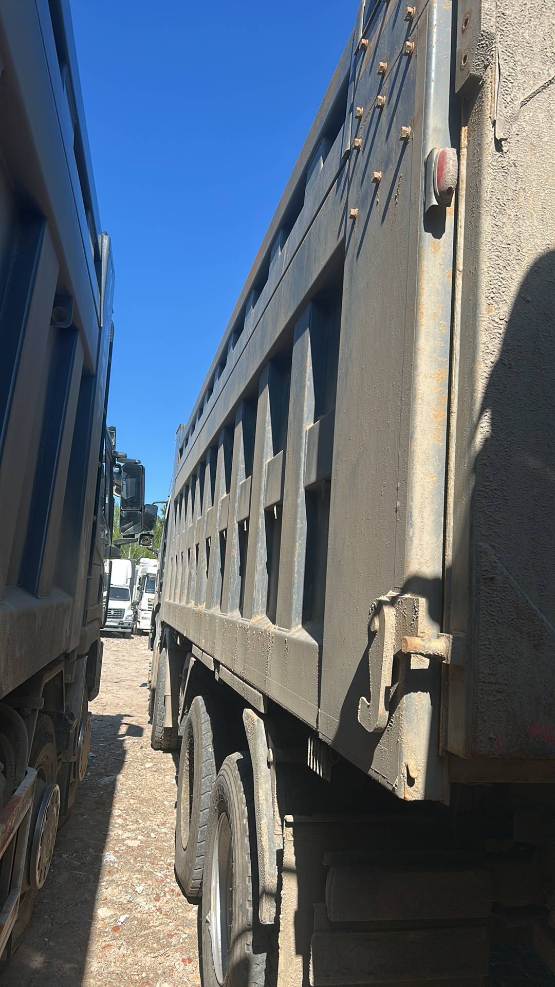 FAW CA3310P66K24T4E5 8х4,  53 504 км, 2023 года в лизинг