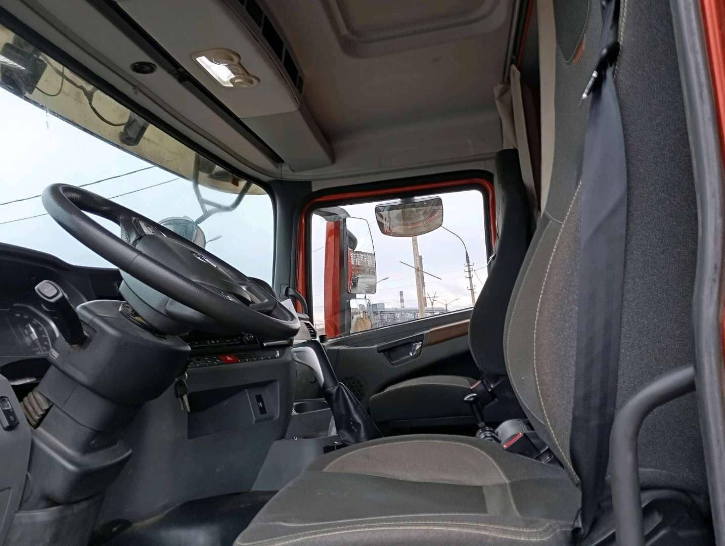 Shacman SX32586V385,  94 500 км, 2024 года в лизинг