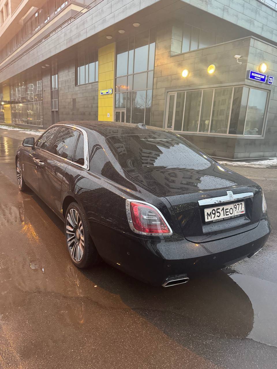 Rolls-Royce Ghost,  8 150 км, 2021 года в лизинг