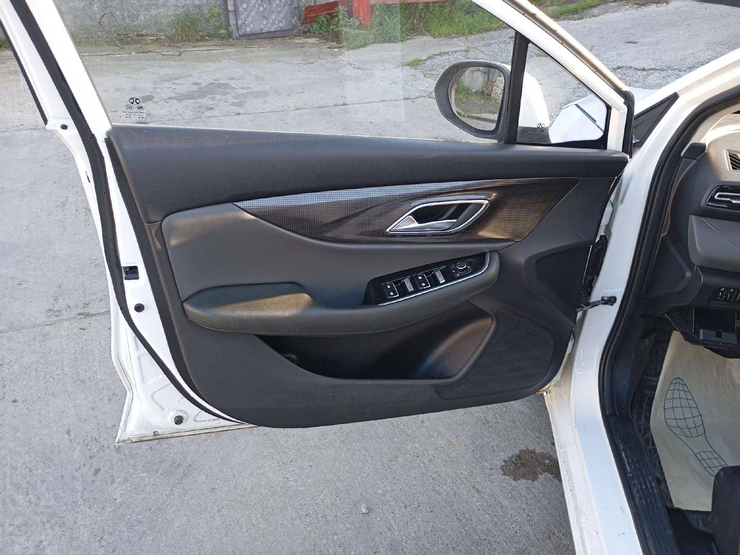 BAIC Ю5 Плюс (U5 Plus),  105 682 км, 2023 года в лизинг