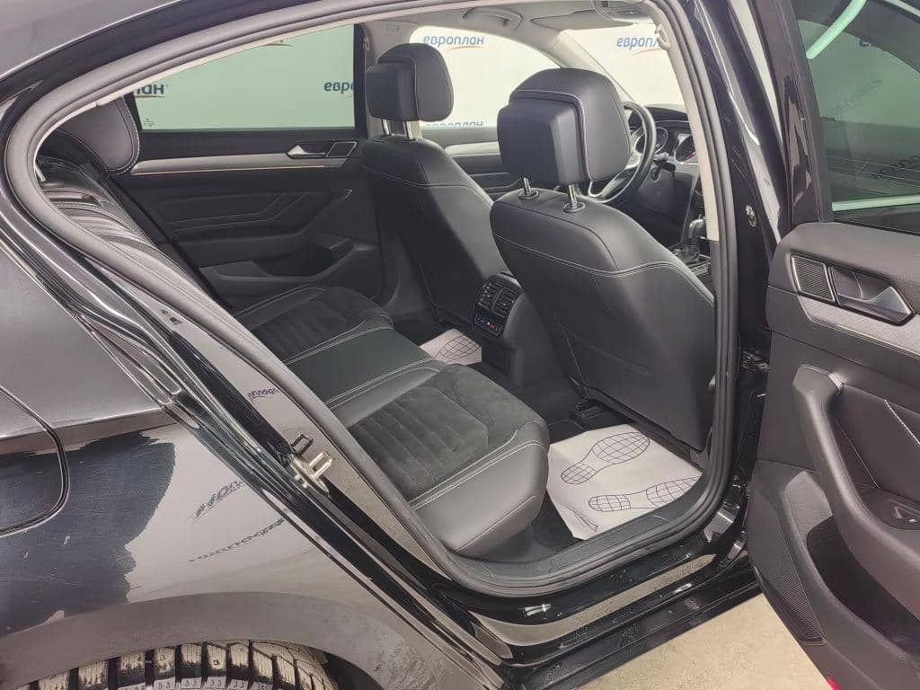 Volkswagen Passat,  131 312 км, 2020 года в лизинг
