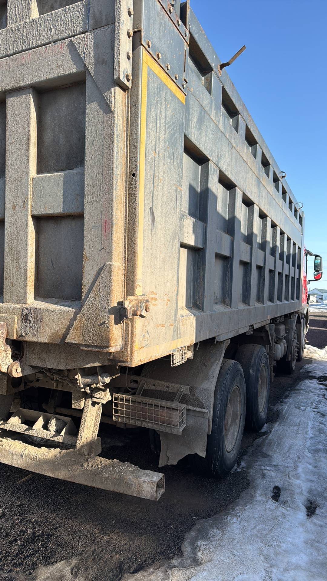 HOWO ZZ3317V386GE1 8х4,  374 631 км, 2023 года в лизинг