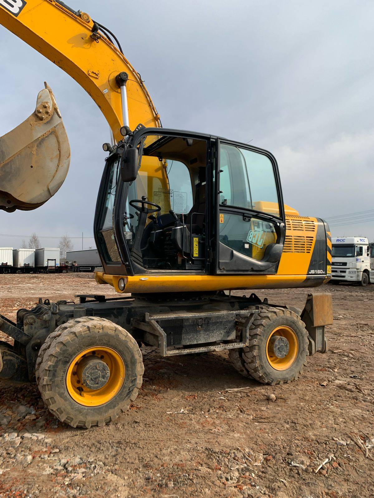 JCB JS160W