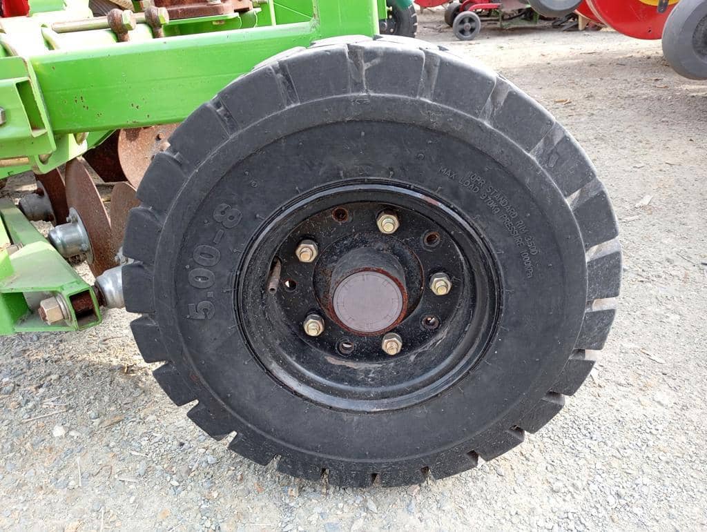 Jilin Kangda Agricultural Machinery 2BXF-27 Многофункциональная рядовая сеялка для посева и внесения удобрений,  2 км, 2022 года в лизинг