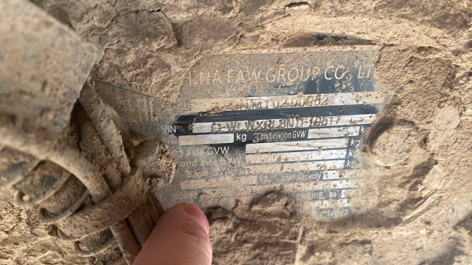 FAW CA3250P66K24L1TE5 6x6,  24 004 км, 2022 года в лизинг