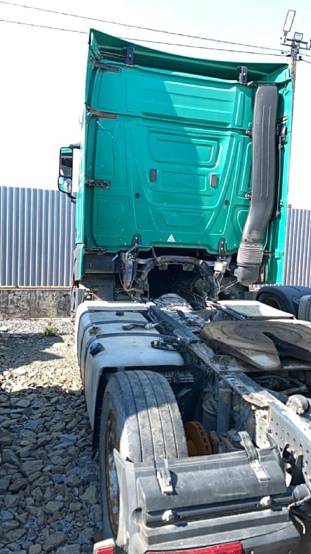 Mercedes-Benz Actros 5 1845 LS 4x2 (BigSpace),  880 000 км, 2015 года в лизинг