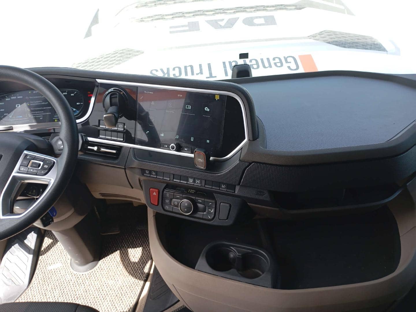 DAF XG 480 FT 4x2,  408 915 км, 2023 года в лизинг