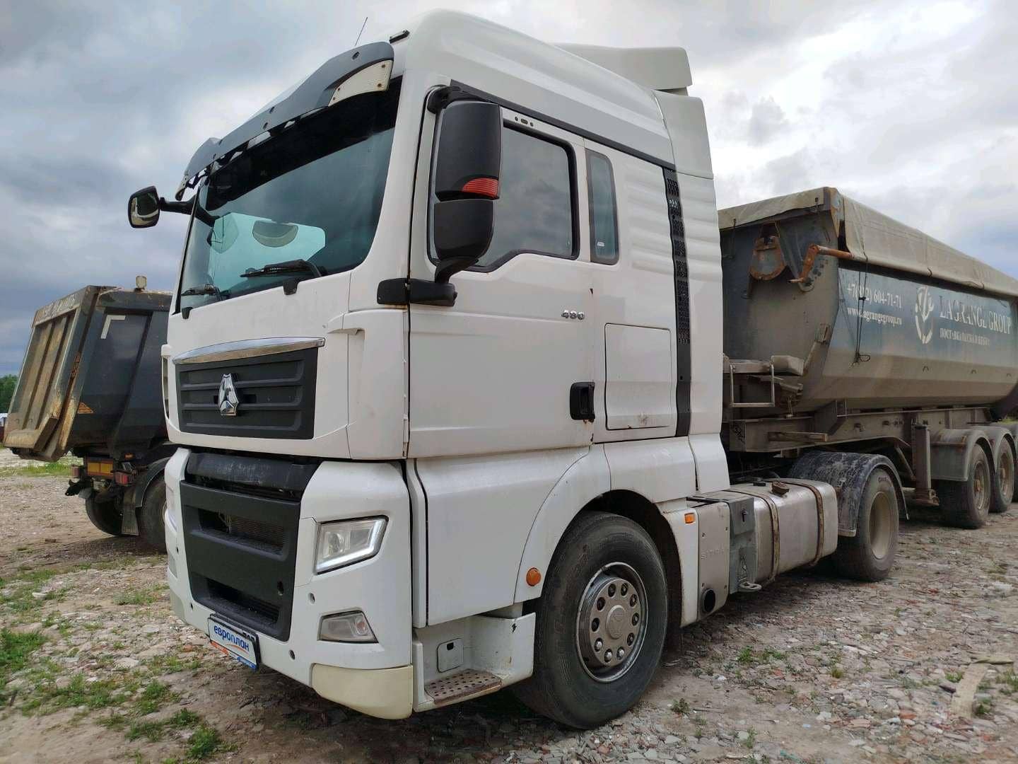Sitrak C7H 4x2 ZZ4186V361HE