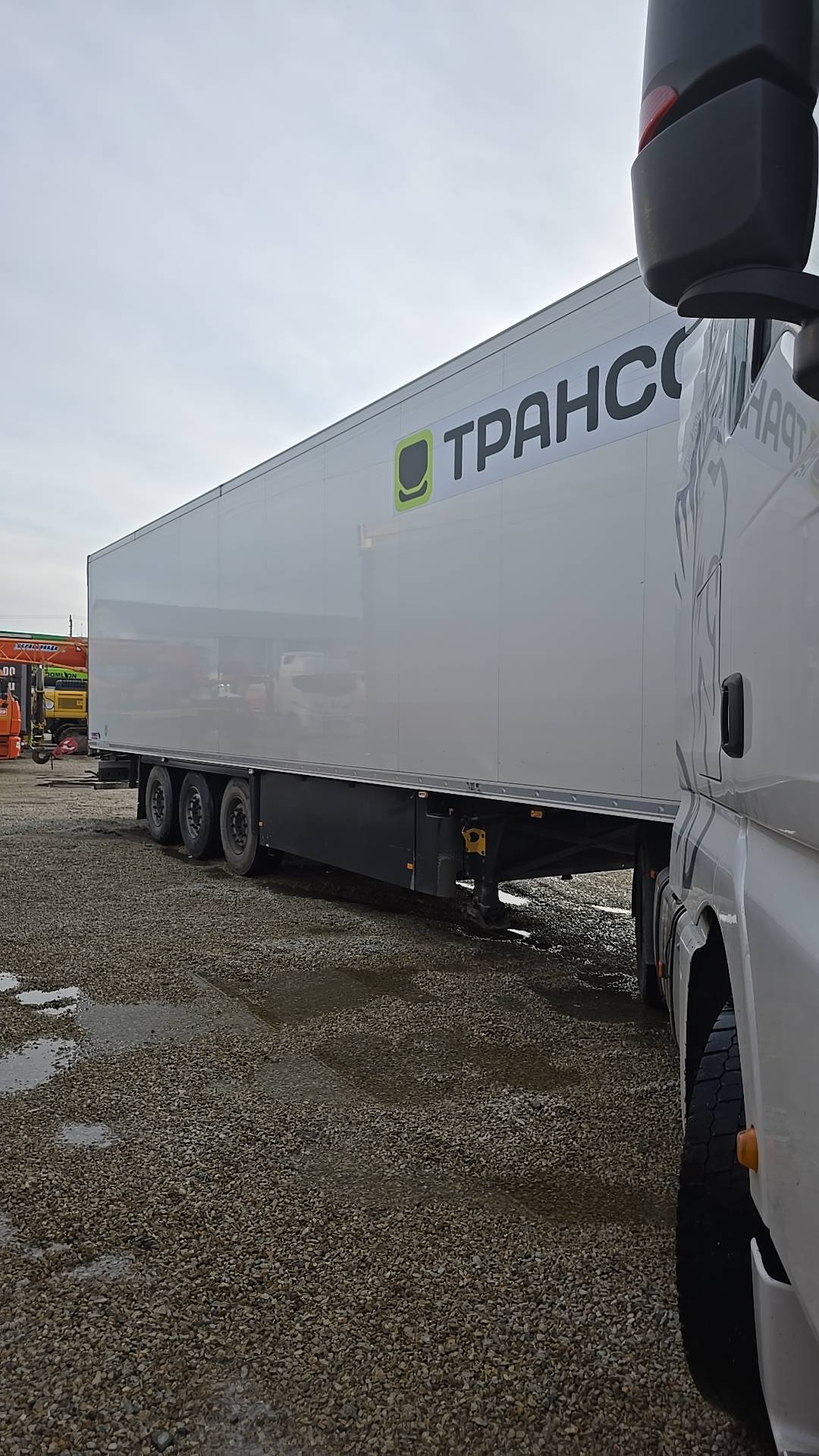 SCHMITZ Рефрижератор SCB*S3B, 2017 года