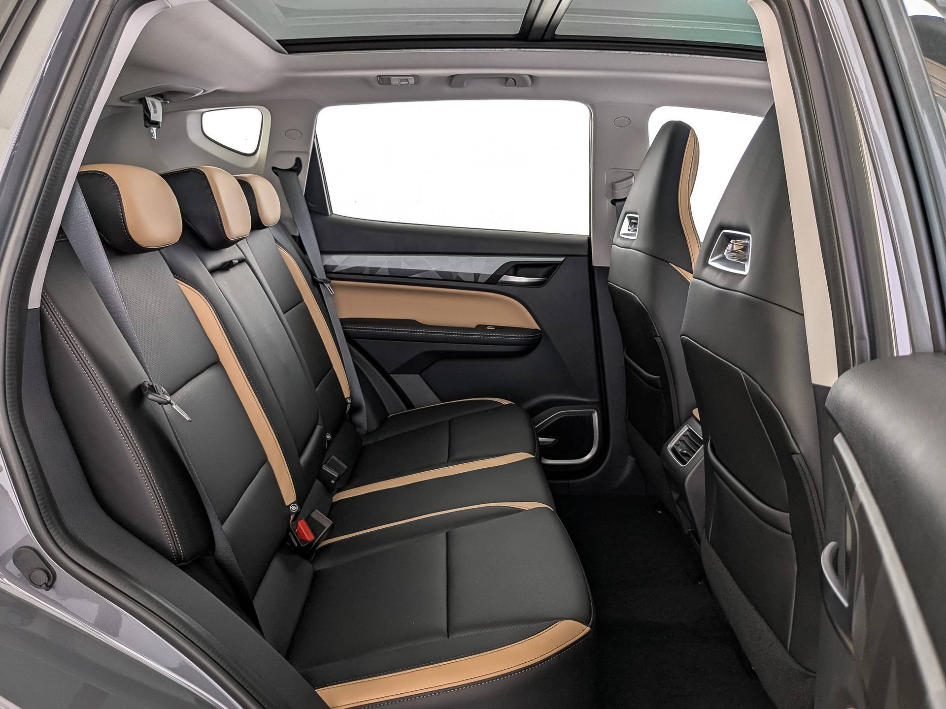 Livan X6PRO Premium 1.5 7DCT