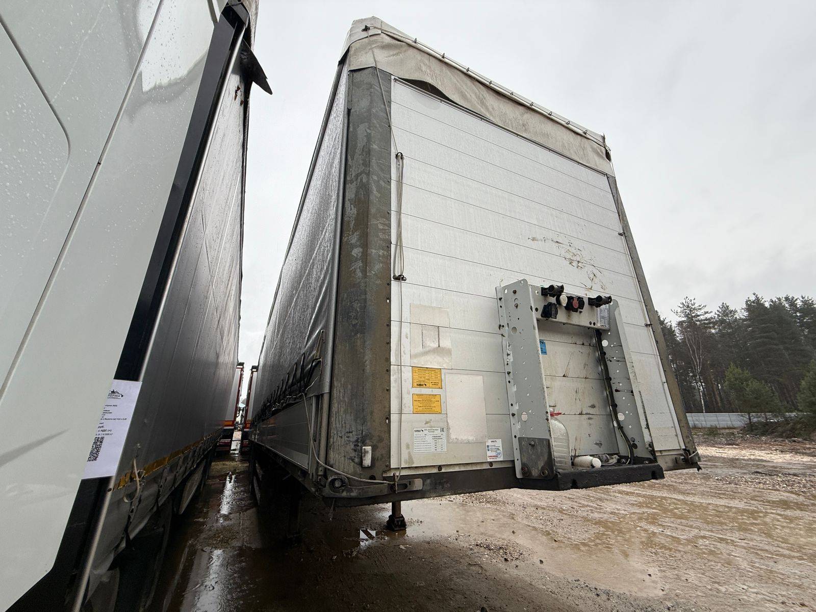 SCHMITZ Шторно-бортовой 9084, 2016 года в лизинг