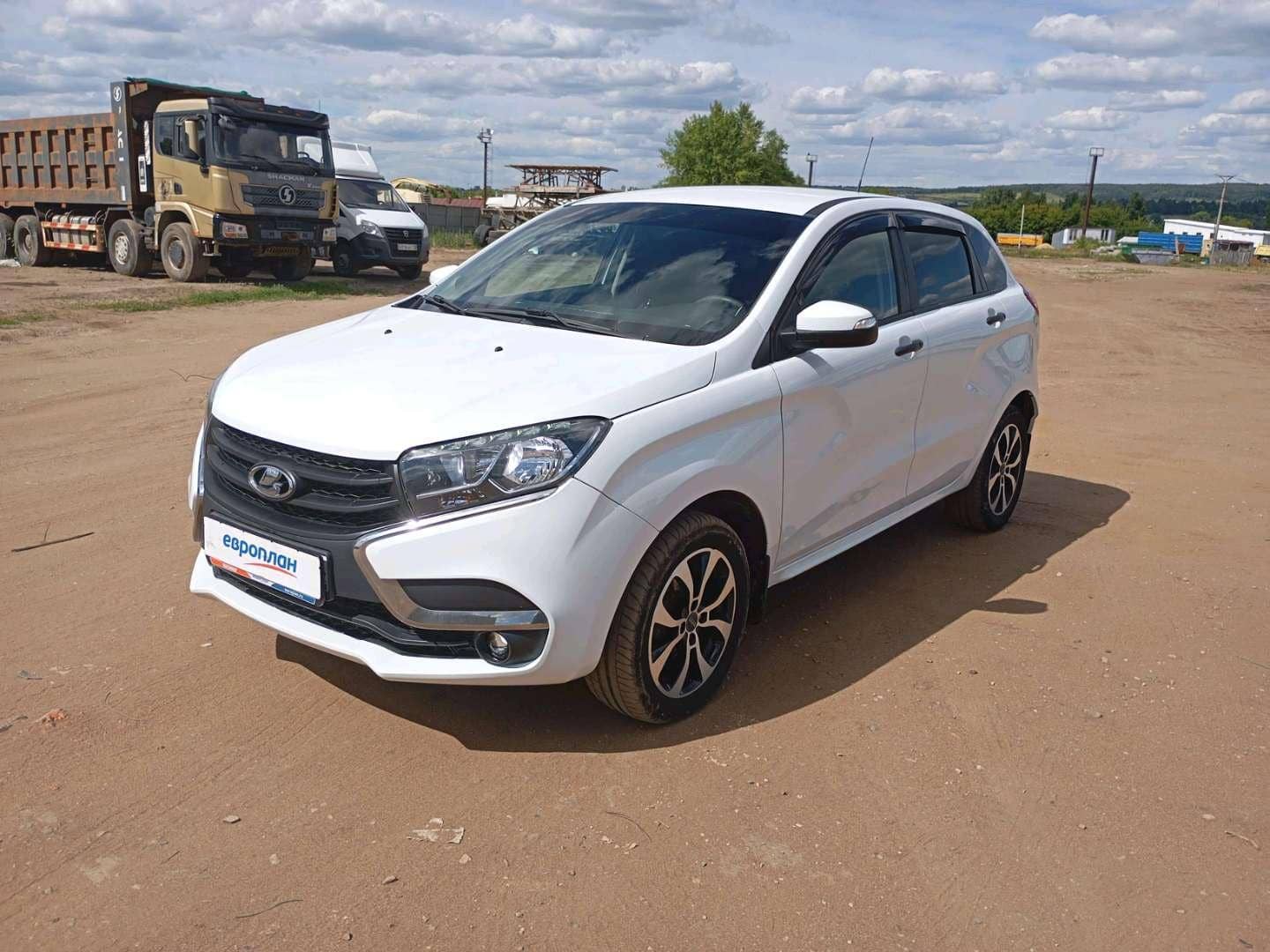Lada XRAY хэтчбек