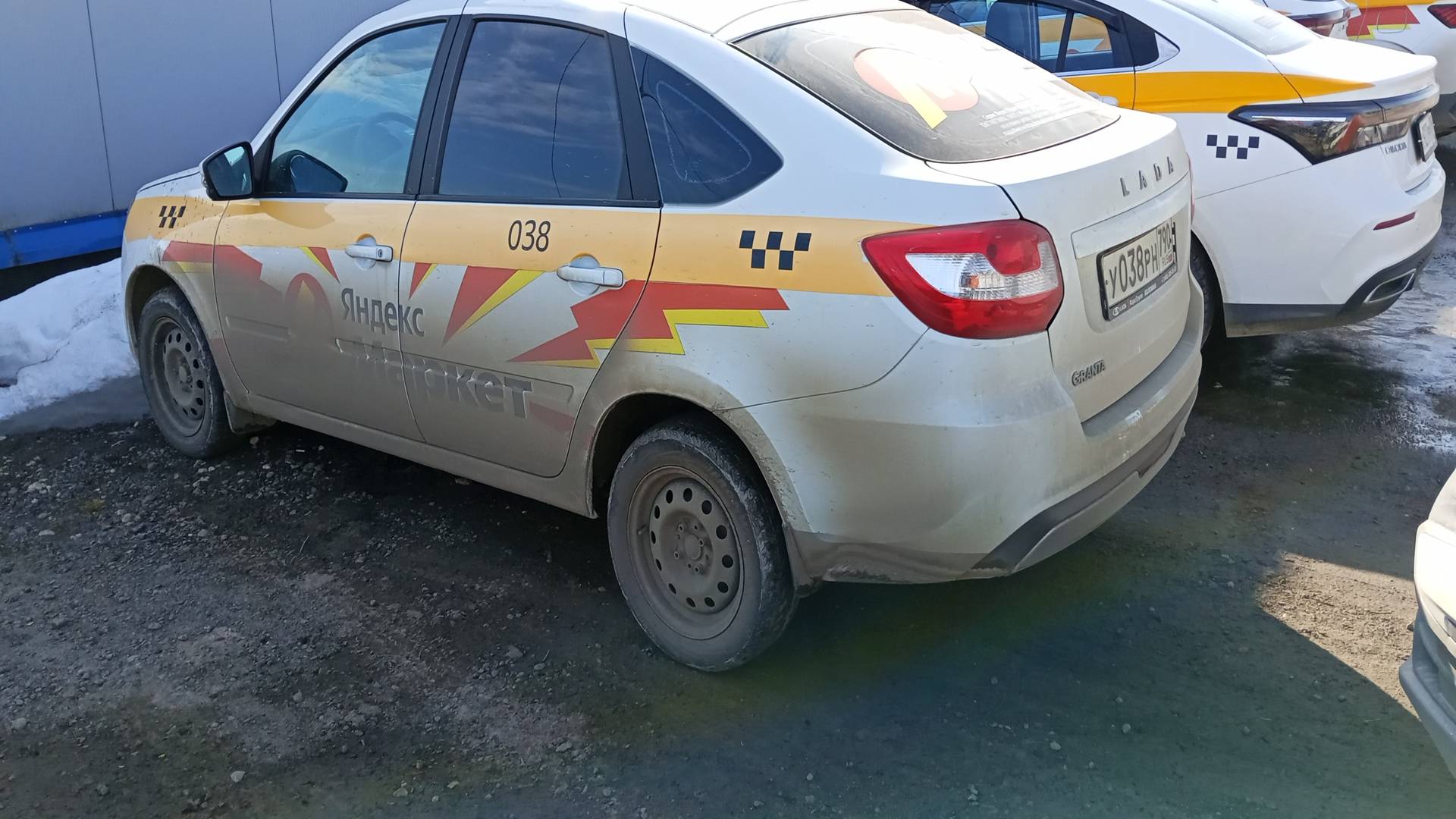 Lada Granta лифтбек,  126 114 км, 2024 года в лизинг