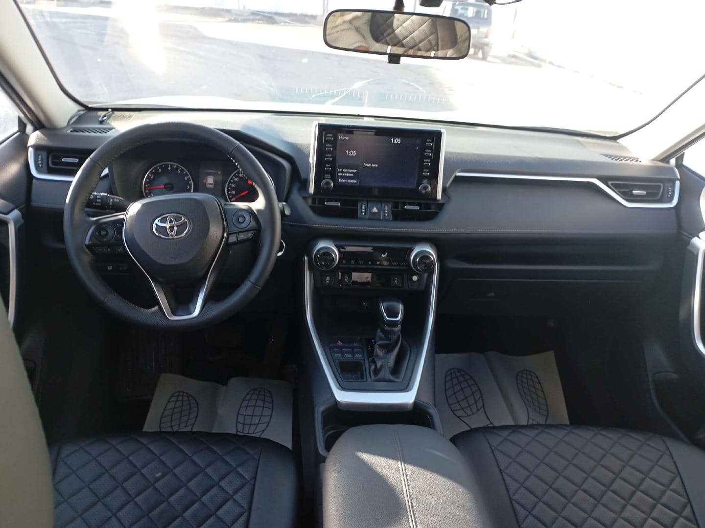Toyota RAV4,  180 897 км, 2019 года в лизинг