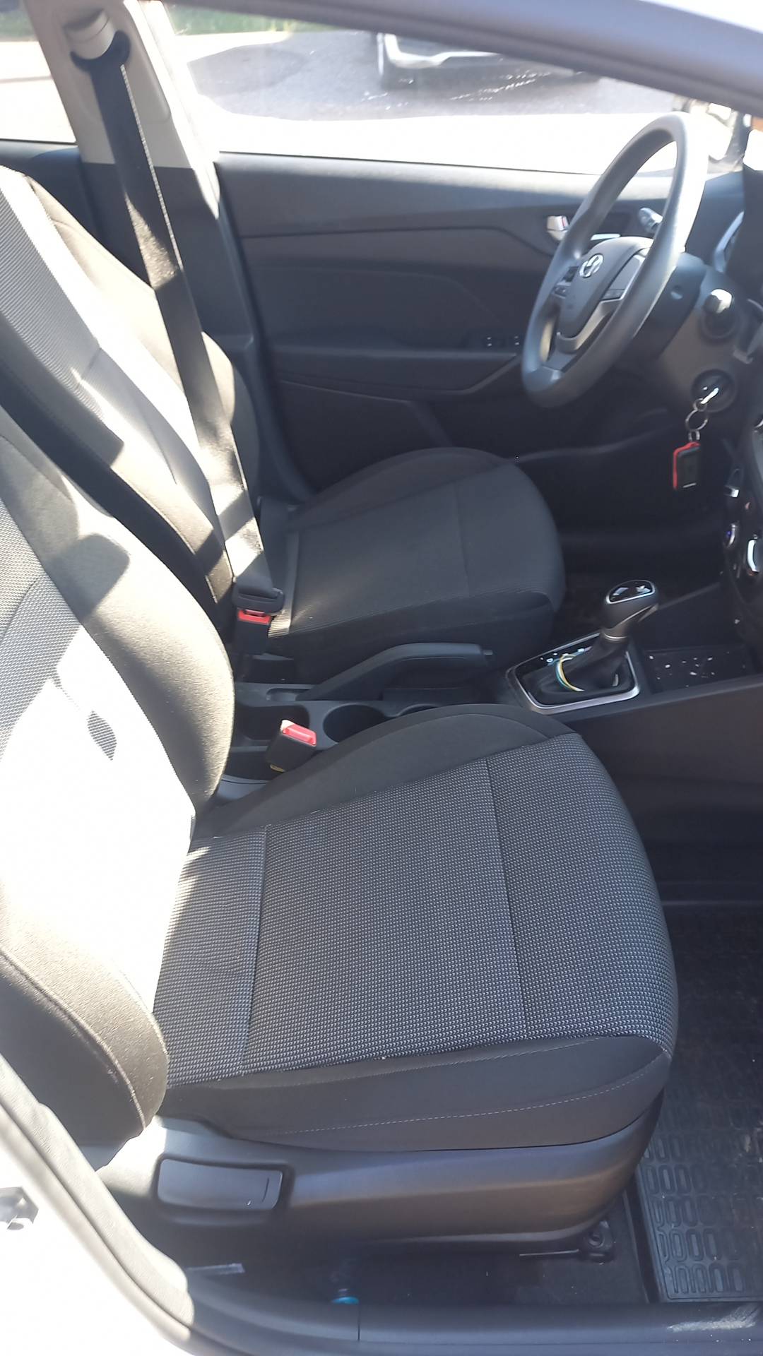 Solaris HS,  27 206 км, 2024 года в лизинг