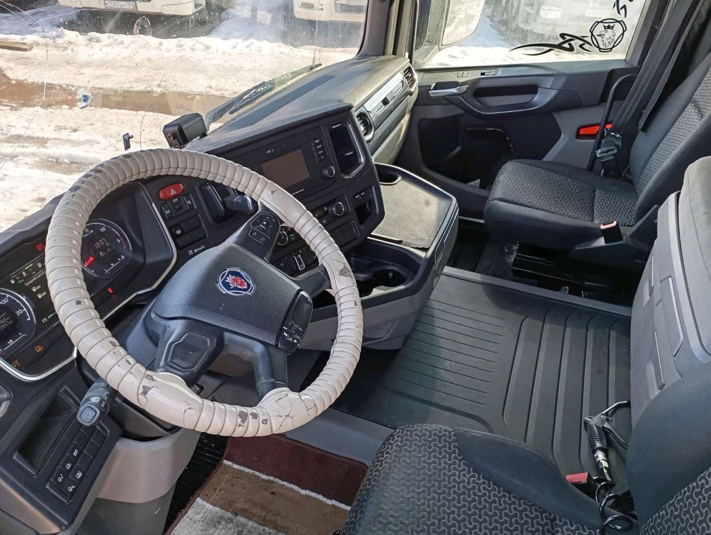 SCANIA R 500 A6x2NA,  853 460 км, 2020 года в лизинг