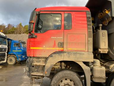 HOWO ZZ3317V386GE1 8х4