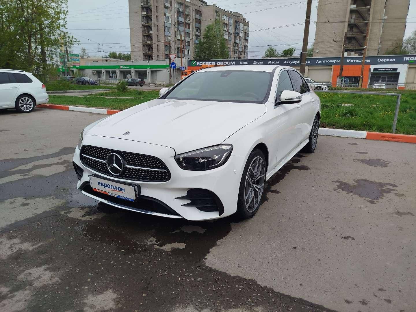 Mercedes-Benz E седан
