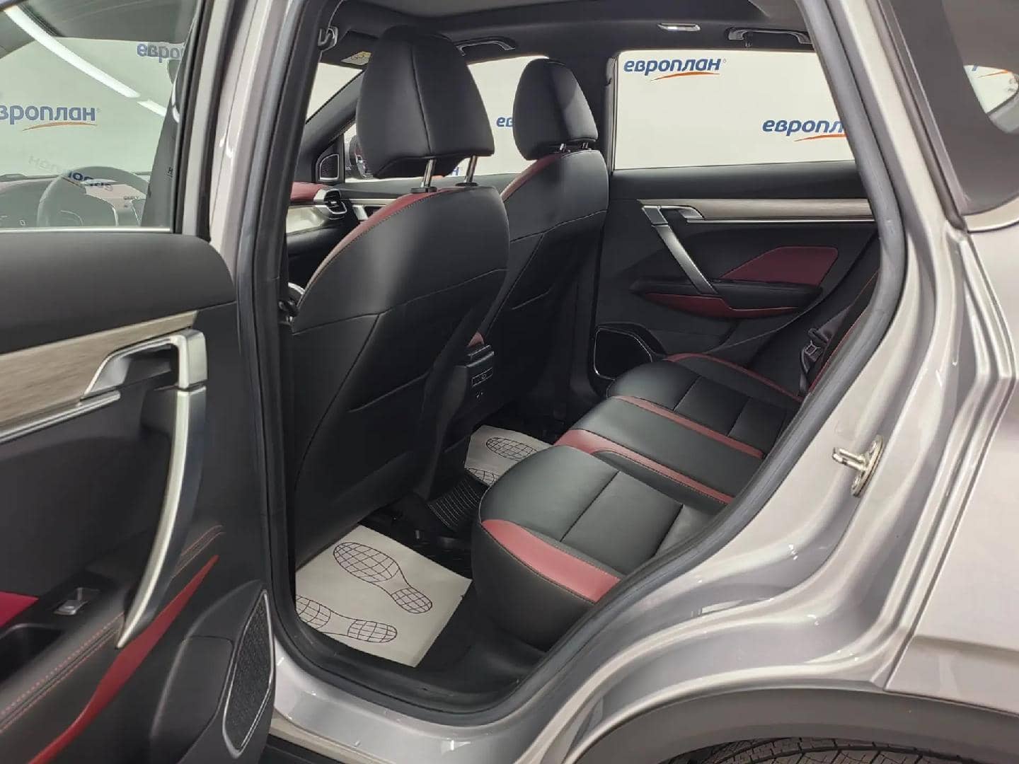 Geely Coolray,  46 951 км, 2023 года в лизинг