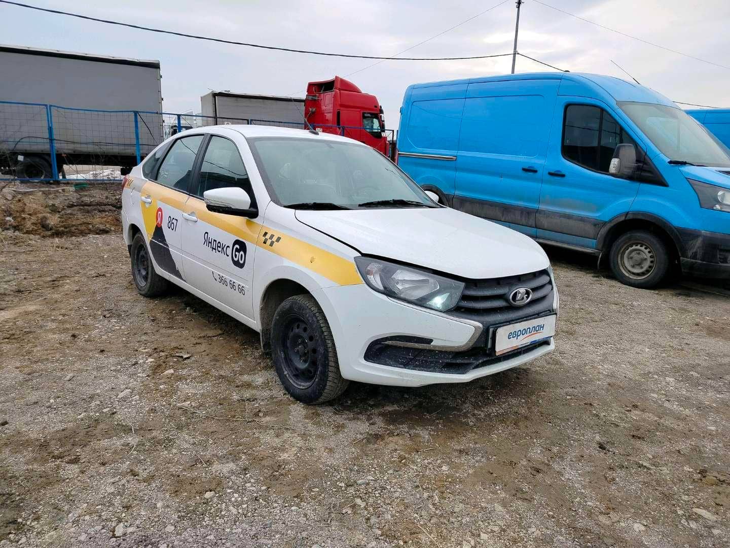 Lada Granta лифтбек,  130 246 км, 2023 года в лизинг