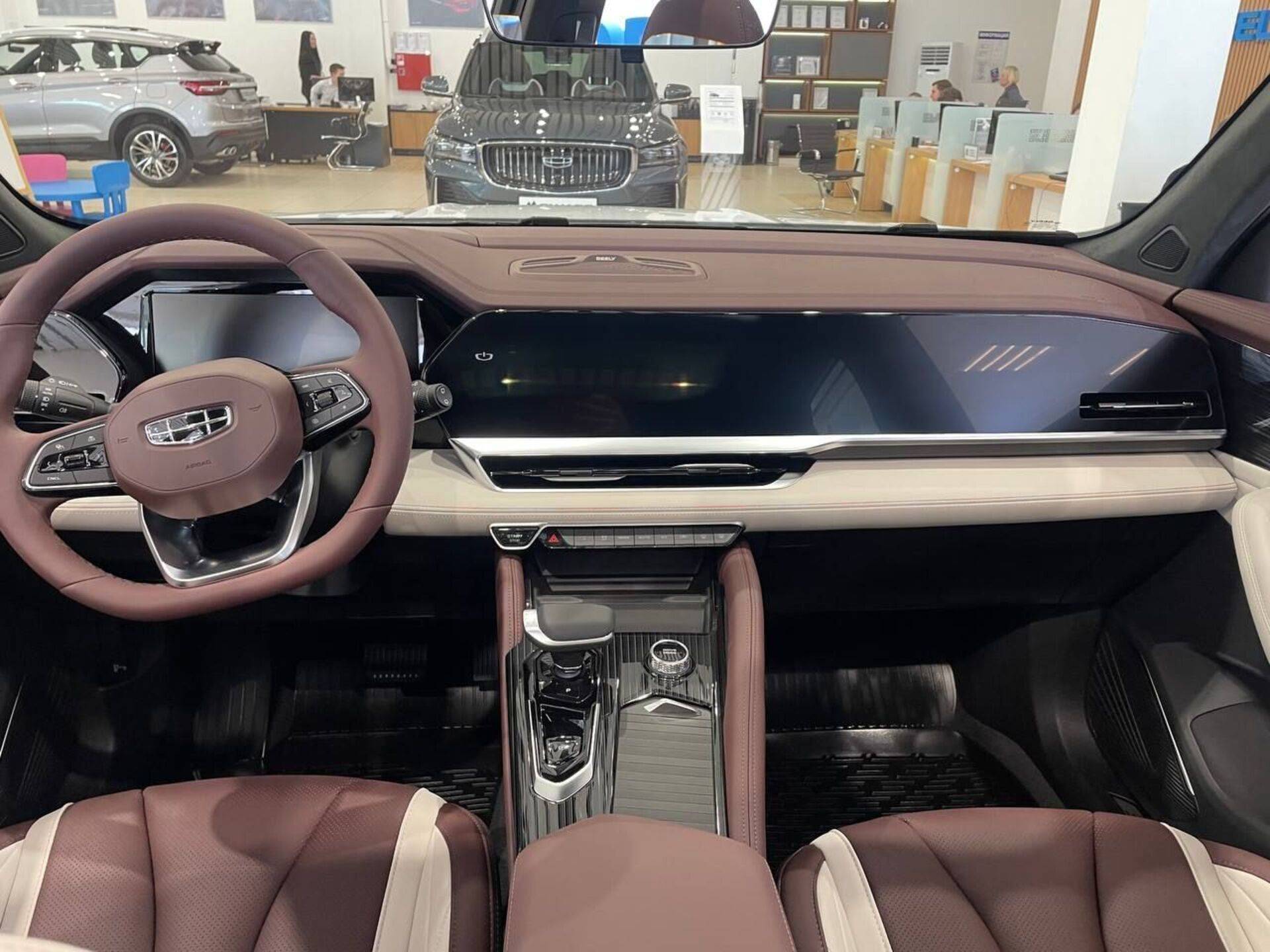 Geely Monjaro Flagship 2.0T (238 hp) 8AT 4WD