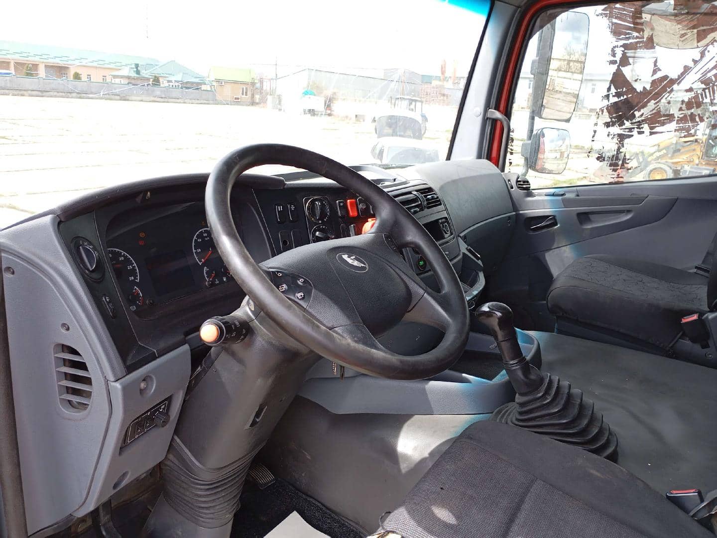 КАМАЗ 5490-S5 (M1840),  991 608 км, 2018 года в лизинг