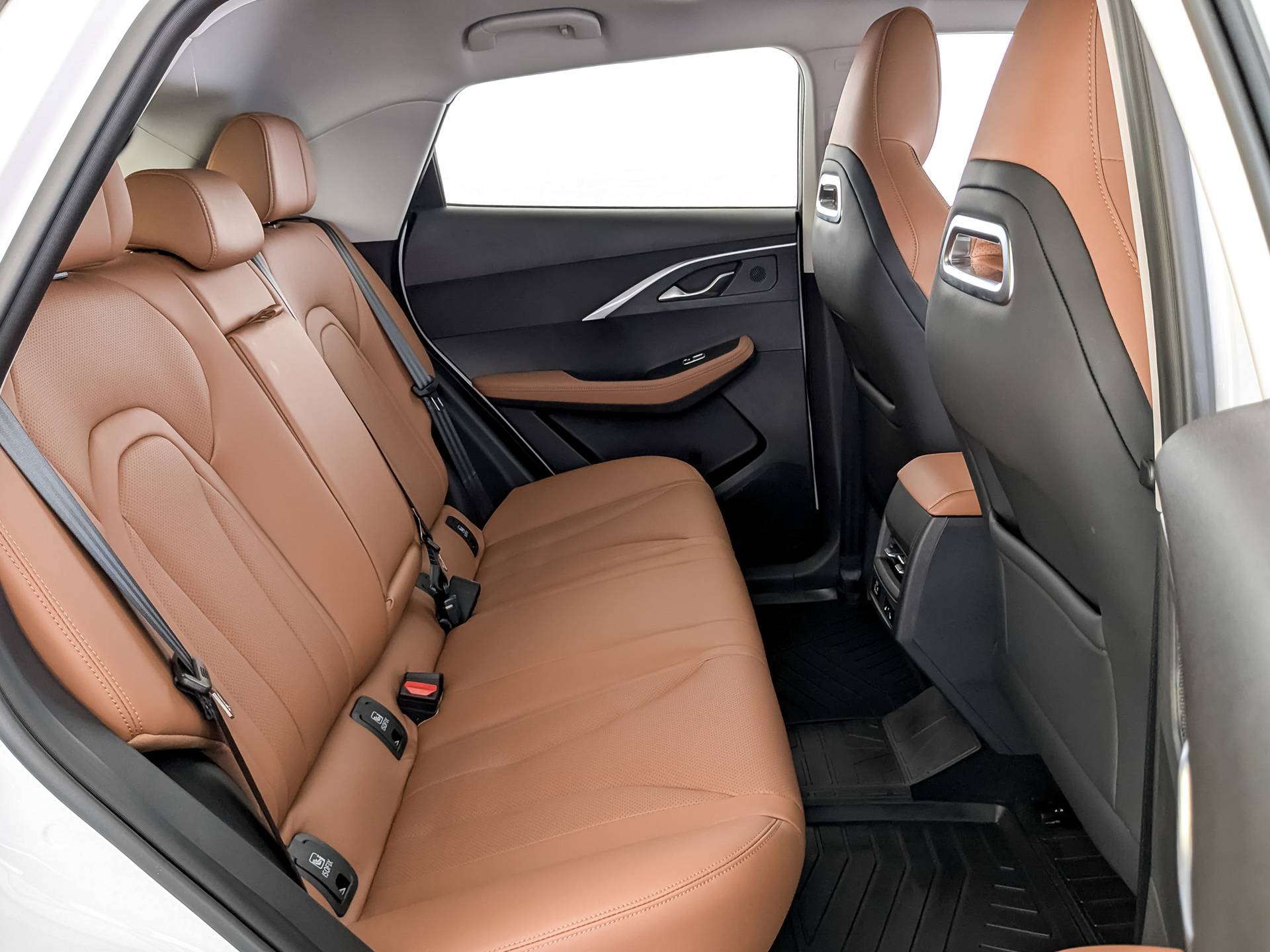 OMODA C5 Supreme 1.6 DCT AWD