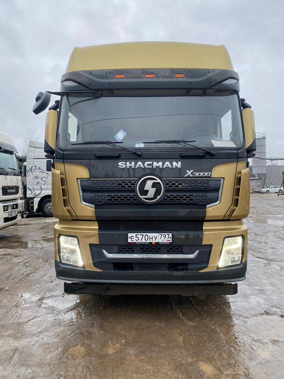 Shacman SX42584W324C