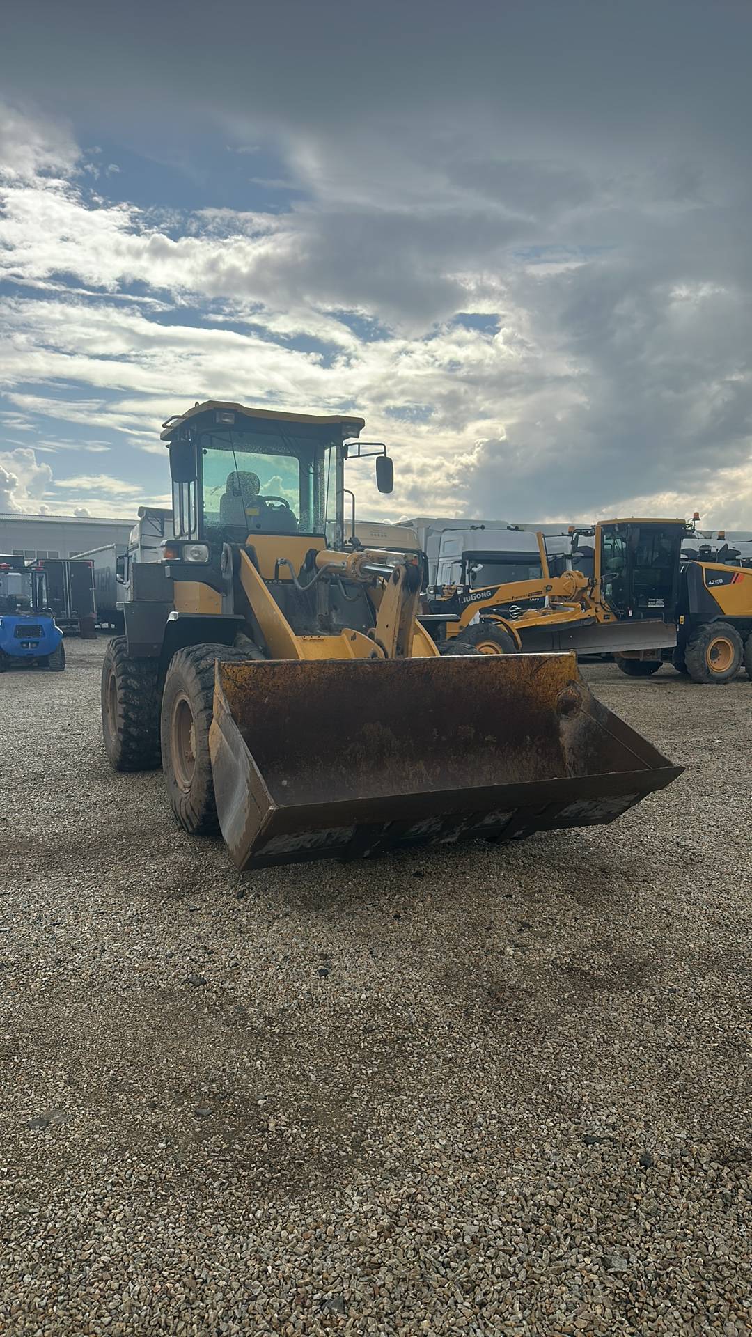 SDLG/LGCE LG933L, 2023 года в лизинг