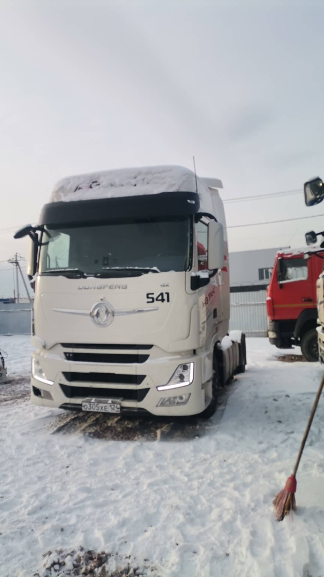 DongFeng GX D111A 4x2,  291 607 км, 2023 года в лизинг