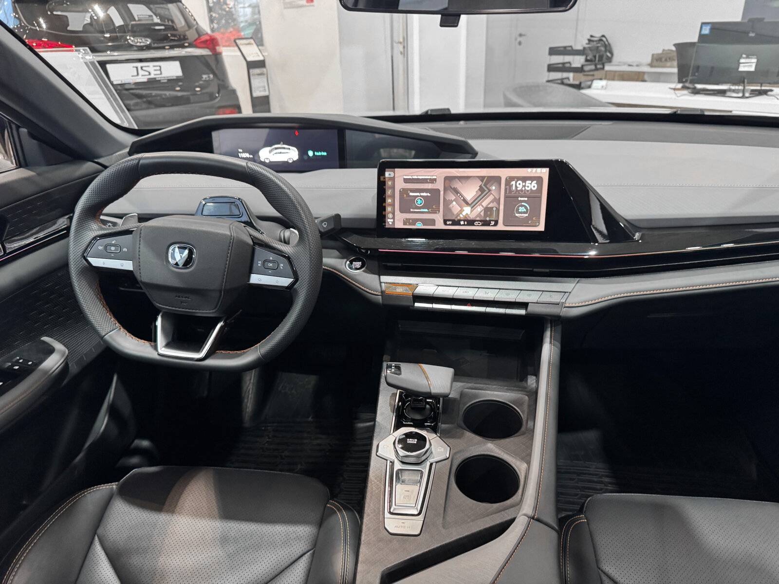 Changan Uni-V DLX 1.5T 7DCT