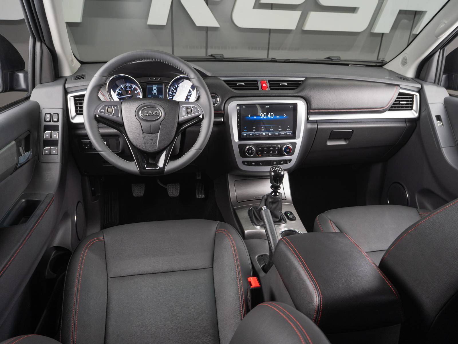 JAC T8 Full Extra 2.0T 6MT 4WD