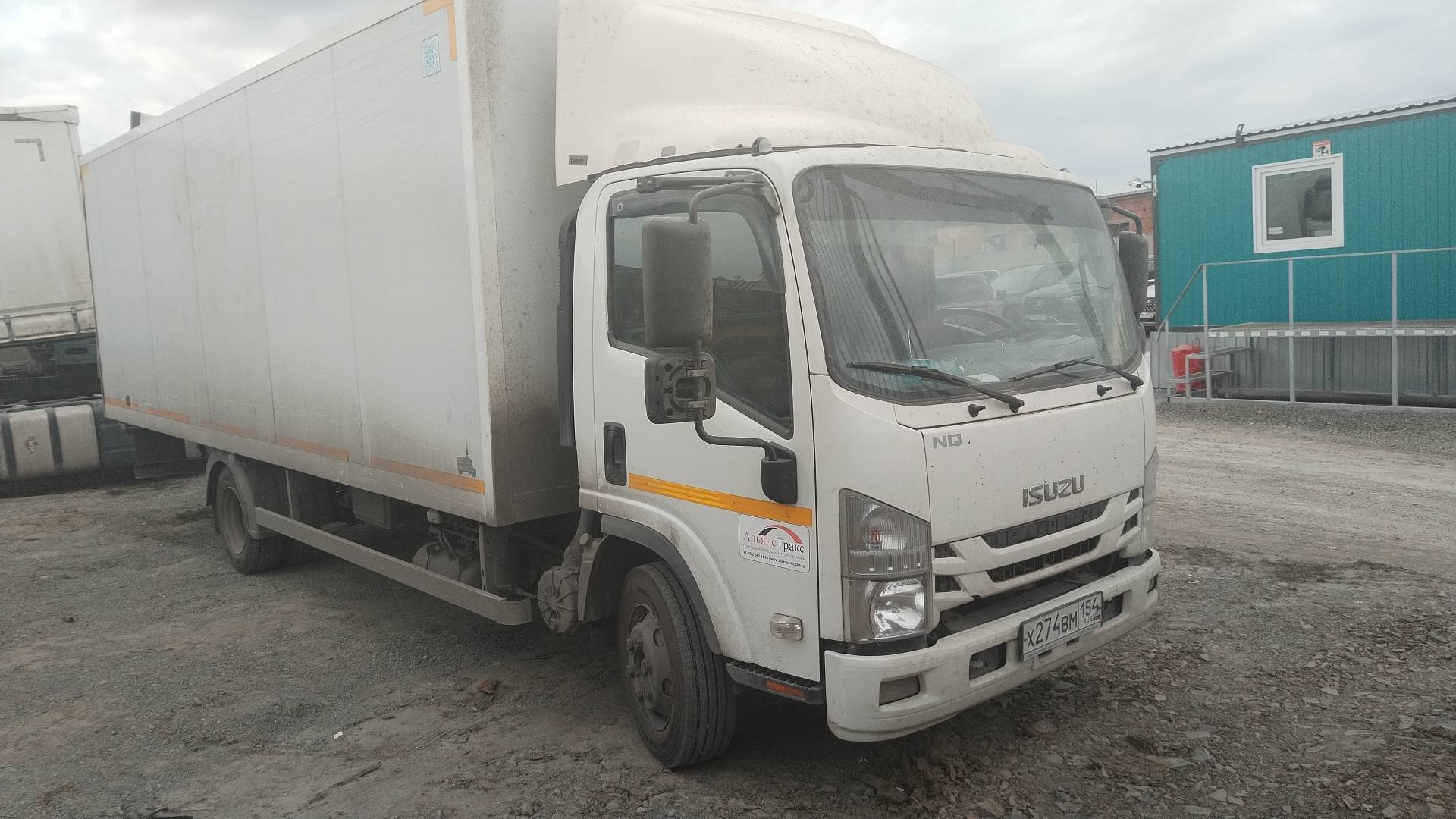 ISUZU NQR90LM,  330 837 км, 2019 года