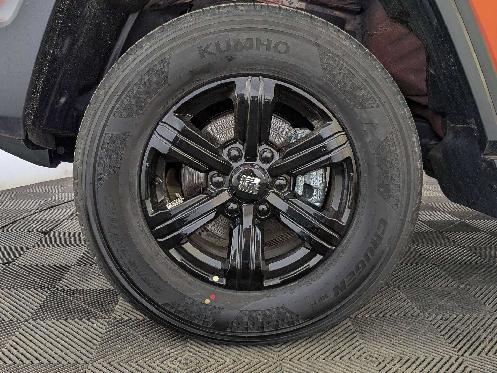 Tank 300 City Adventure 2.0 8AT 4WD