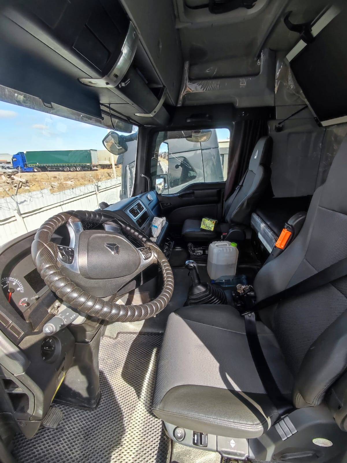 Sitrak С7Н 6×4 ZZ4256V364HE Лот 000008992