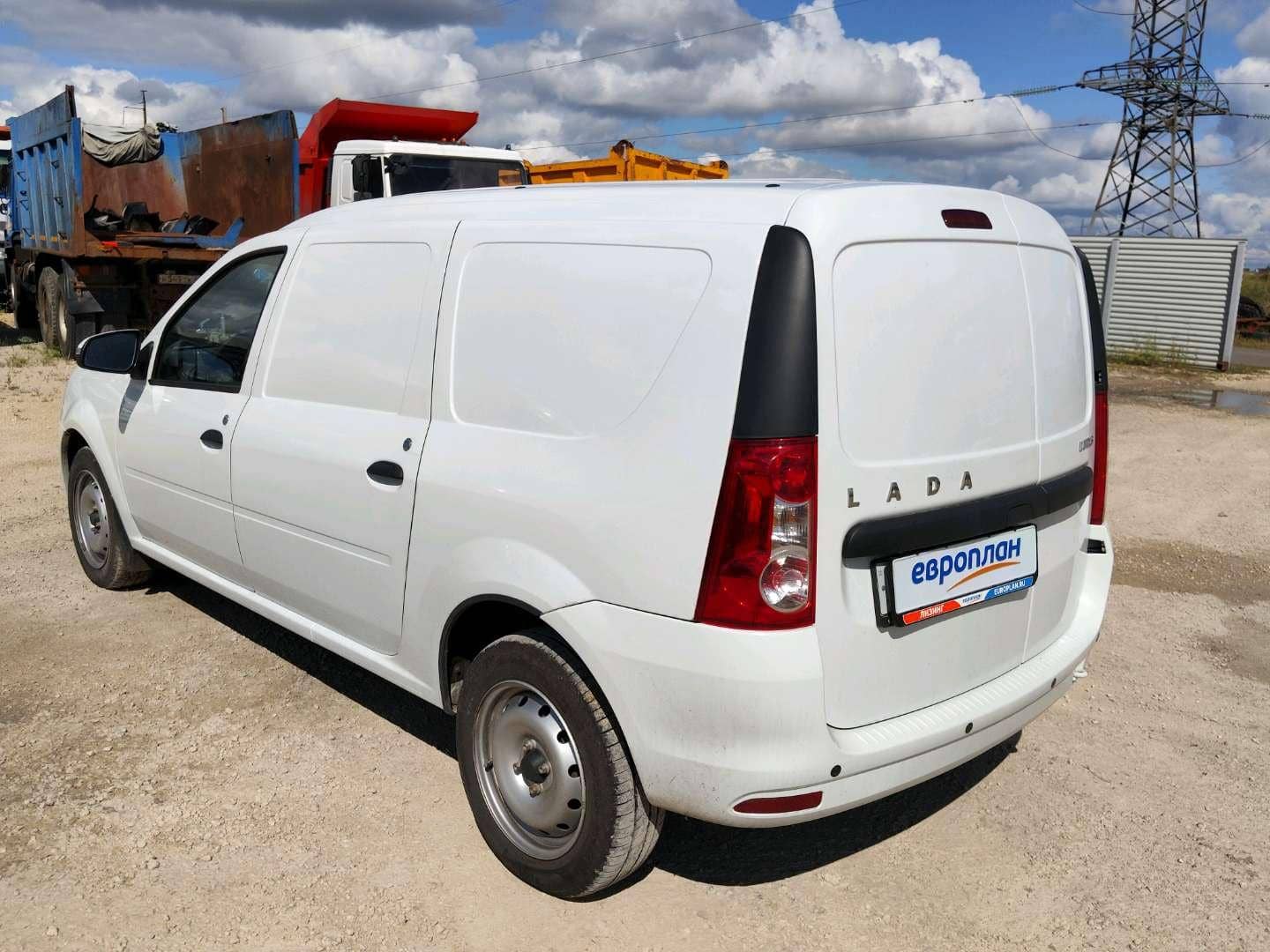 Lada Largus фургон,  27 912 км, 2024 года в лизинг