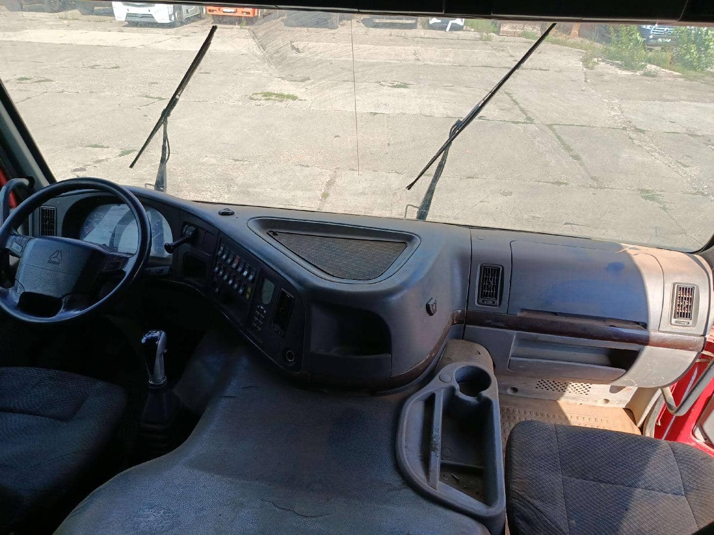 HOWO ZZ3327S3857E 6х6,  113 789 км, 2022 года в лизинг