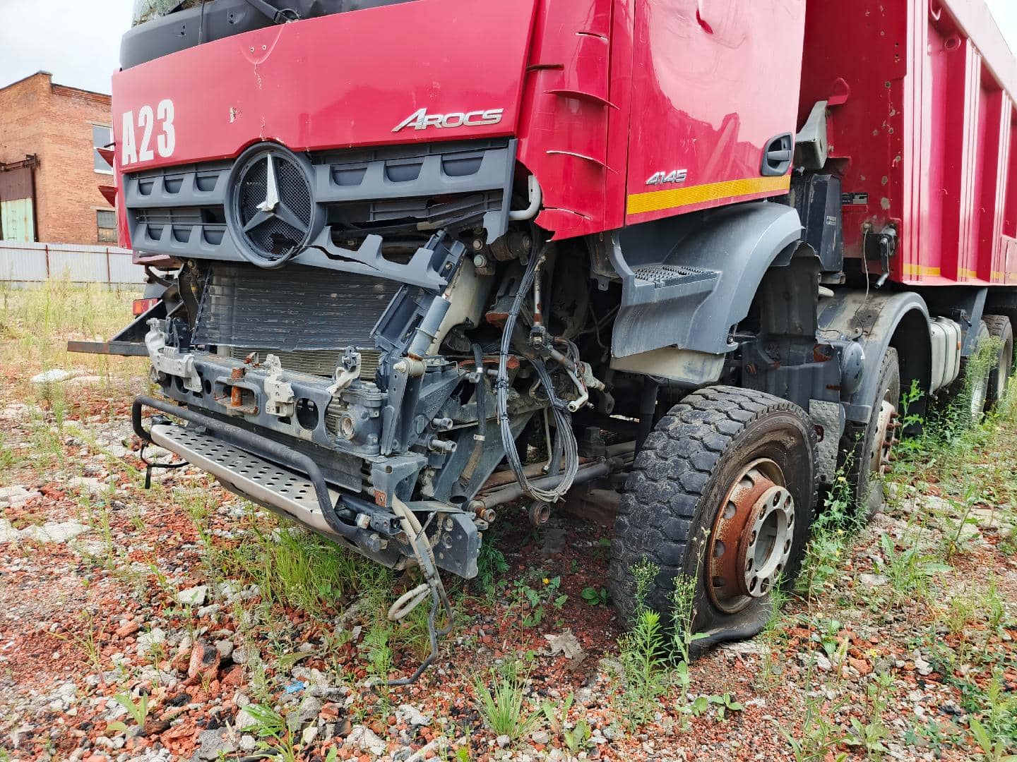 Mercedes-Benz Arocs 4145 K ,  214 500 км, 2021 года