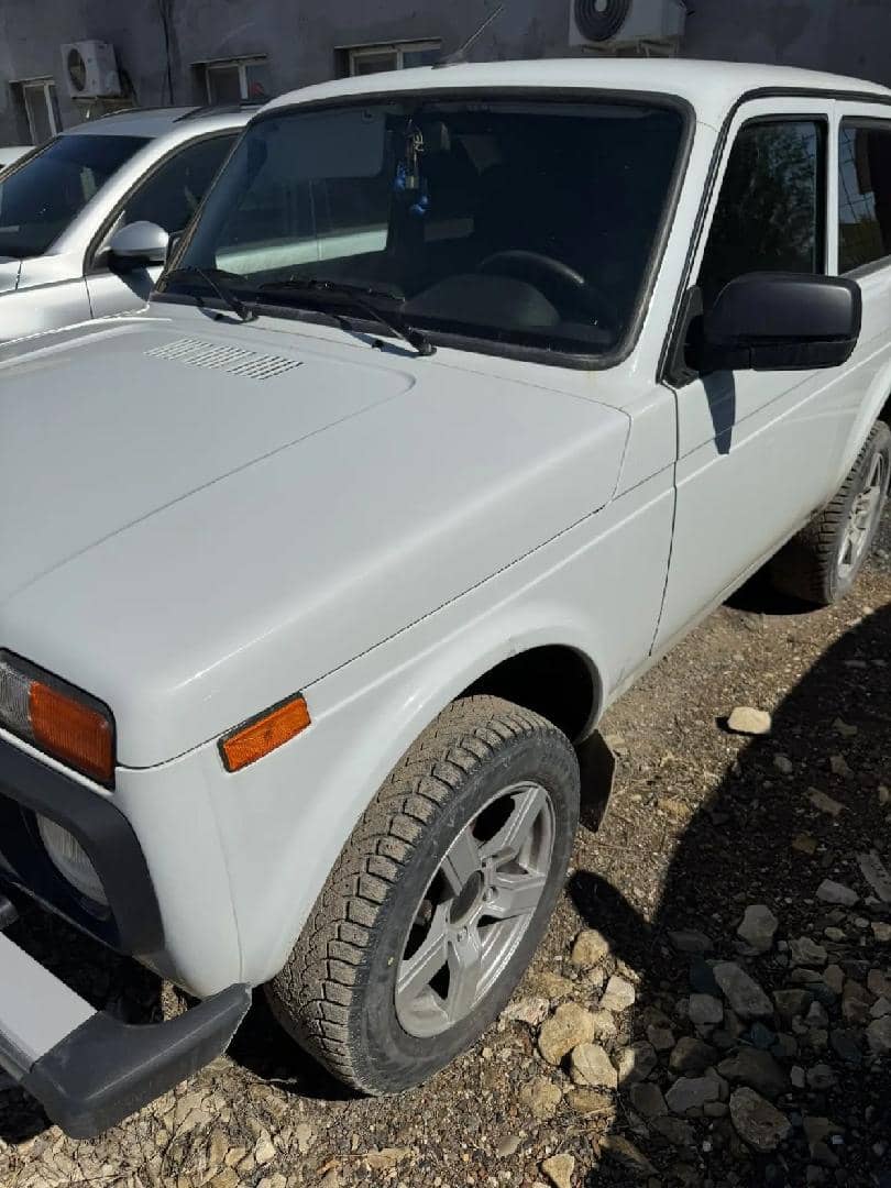 Lada Niva Legend 3 дв,  41 866 км, 2024 года в лизинг