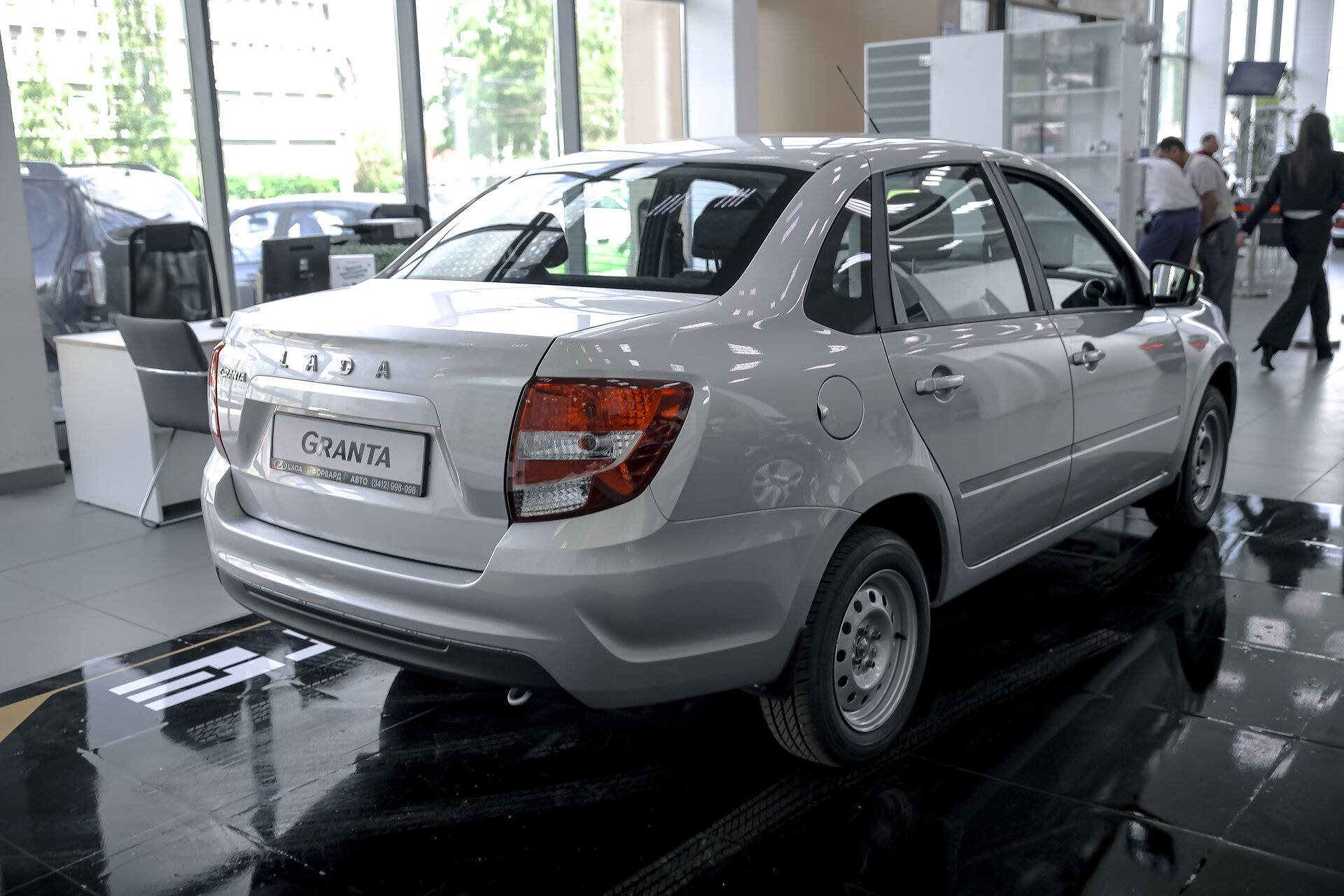 Lada Granta седан Comfort 24 1.6 106hp 5MT