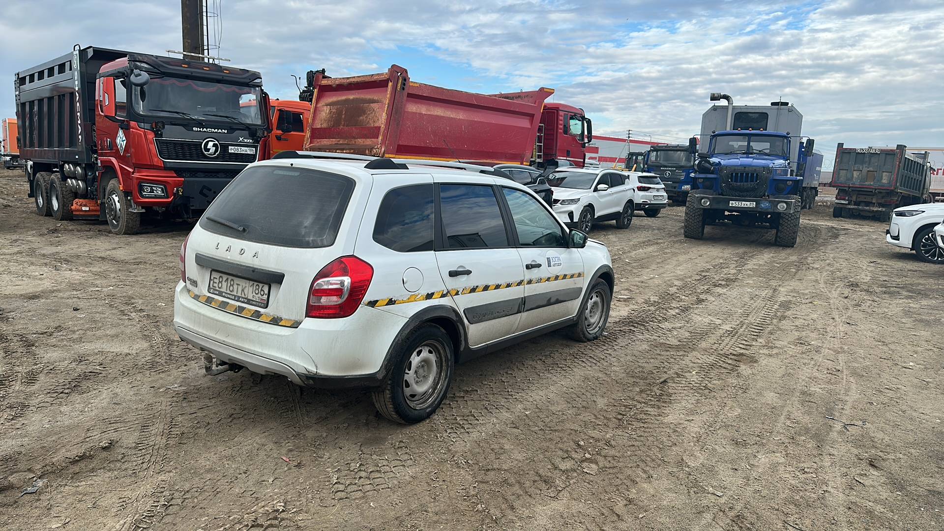 Lada Granta Кросс,  239 914 км, 2023 года в лизинг