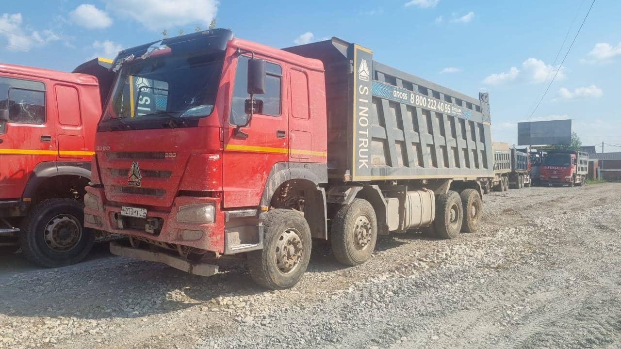 HOWO ZZ3407S3867E 8x4,  181 284 км, 2022 года